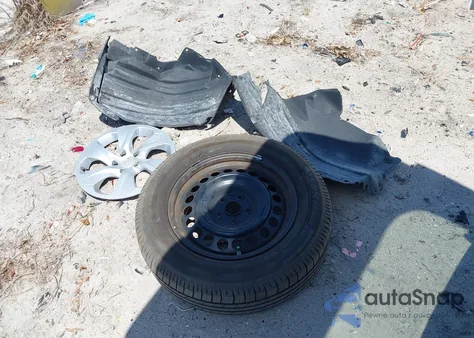 2019 Toyota Rav4 Le z USA, uszkodzony, nr VIN JTMH1RFV4KD036163